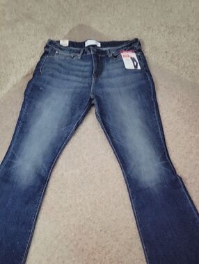 NWT Signature by Levi Strauss Mid-Rise Bootcut Jeans - Blue